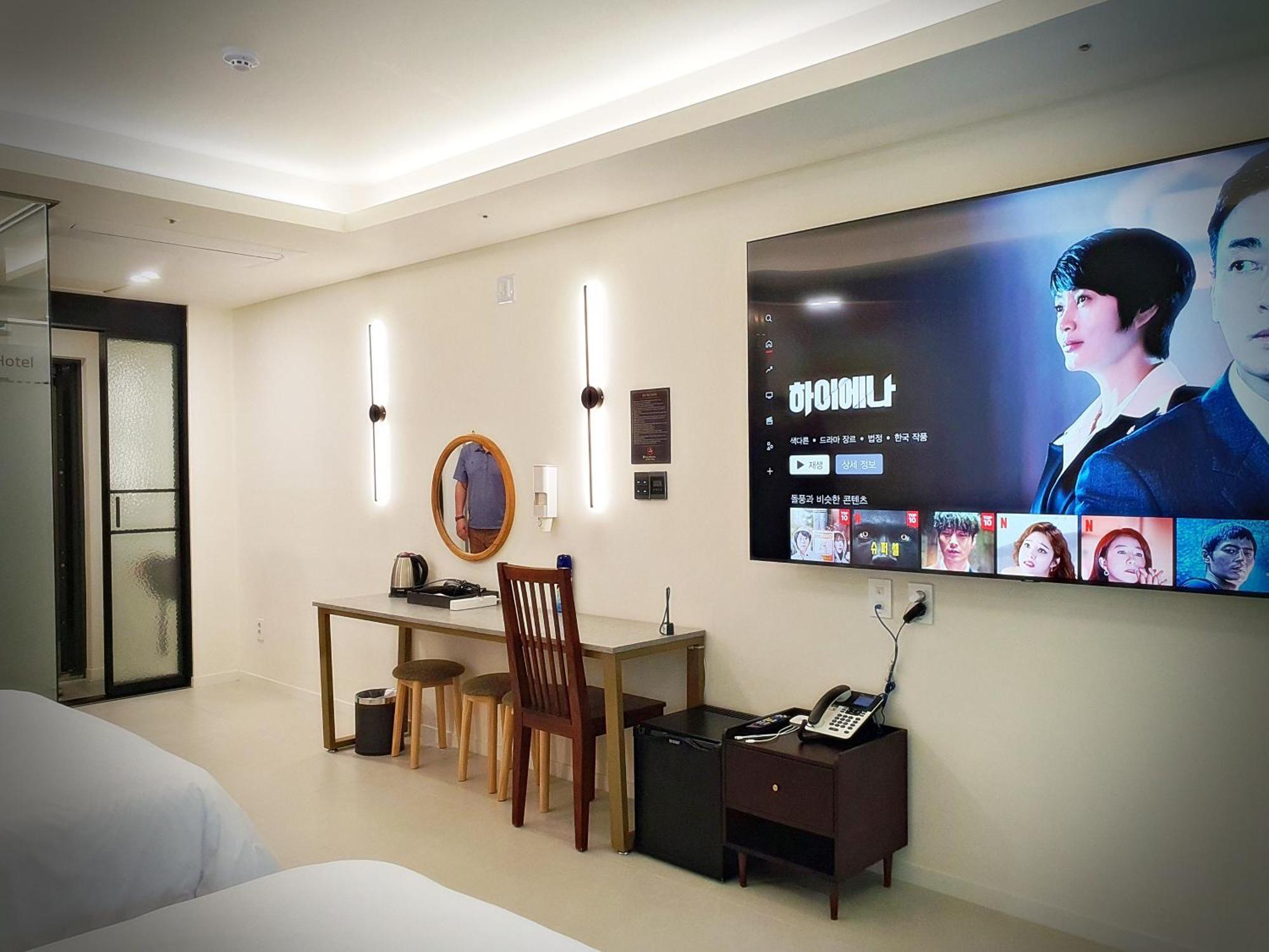 Bluebird Hotel Incheon Exterior photo