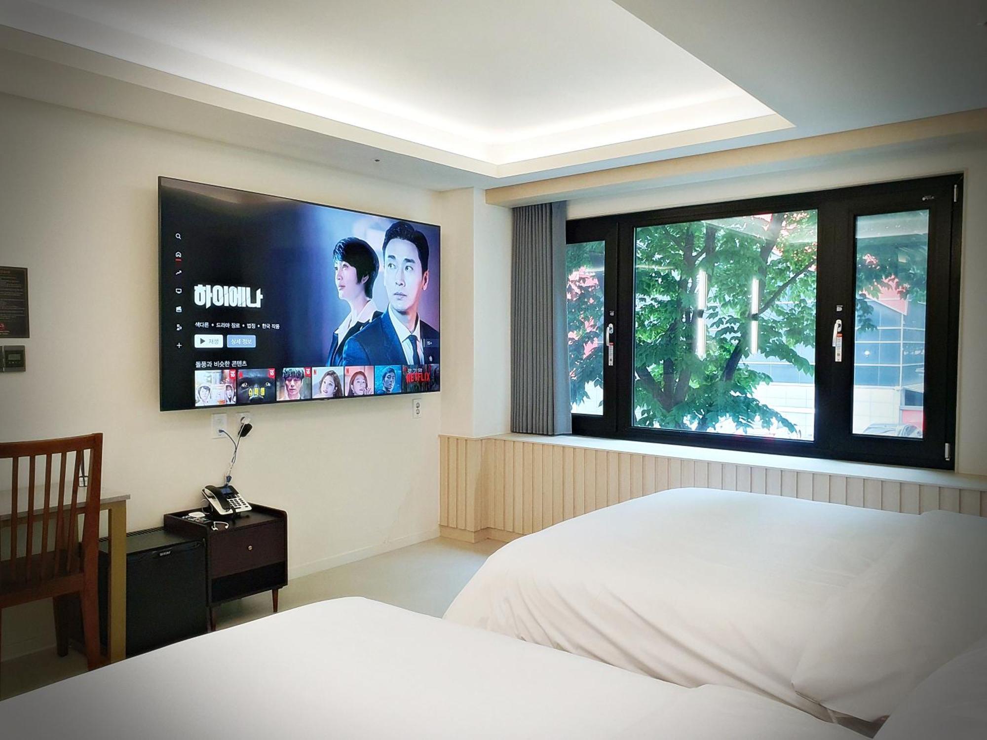 Bluebird Hotel Incheon Exterior photo