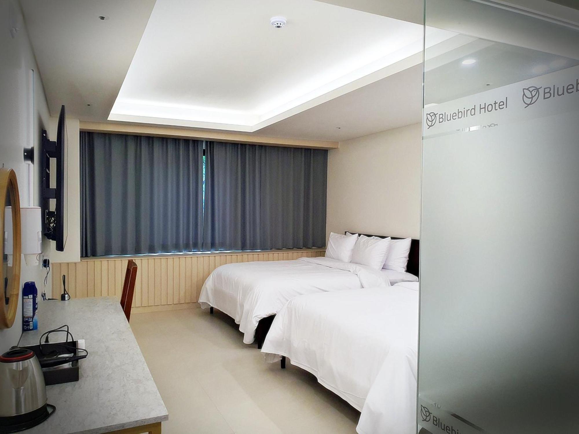 Bluebird Hotel Incheon Exterior photo