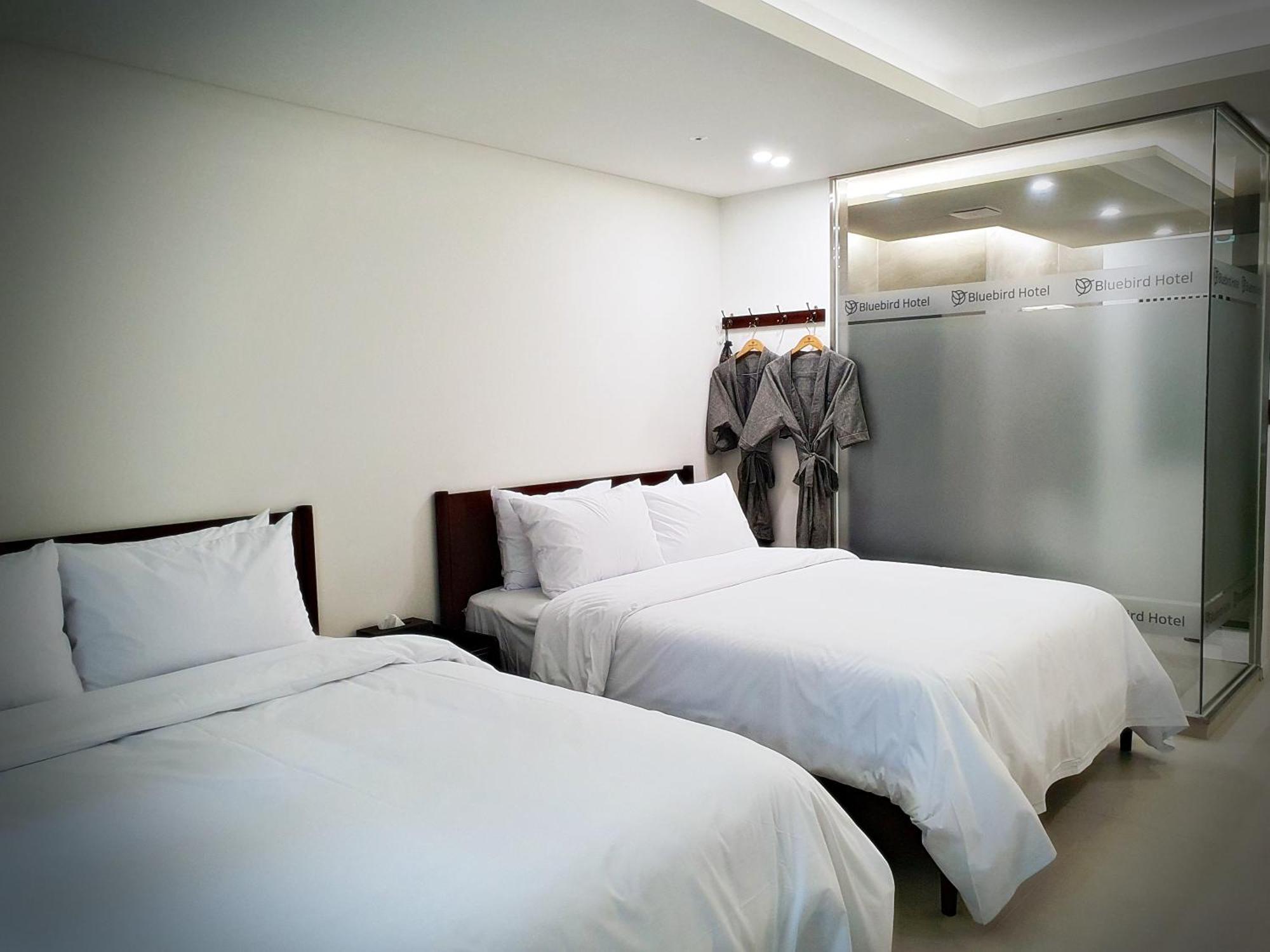 Bluebird Hotel Incheon Exterior photo