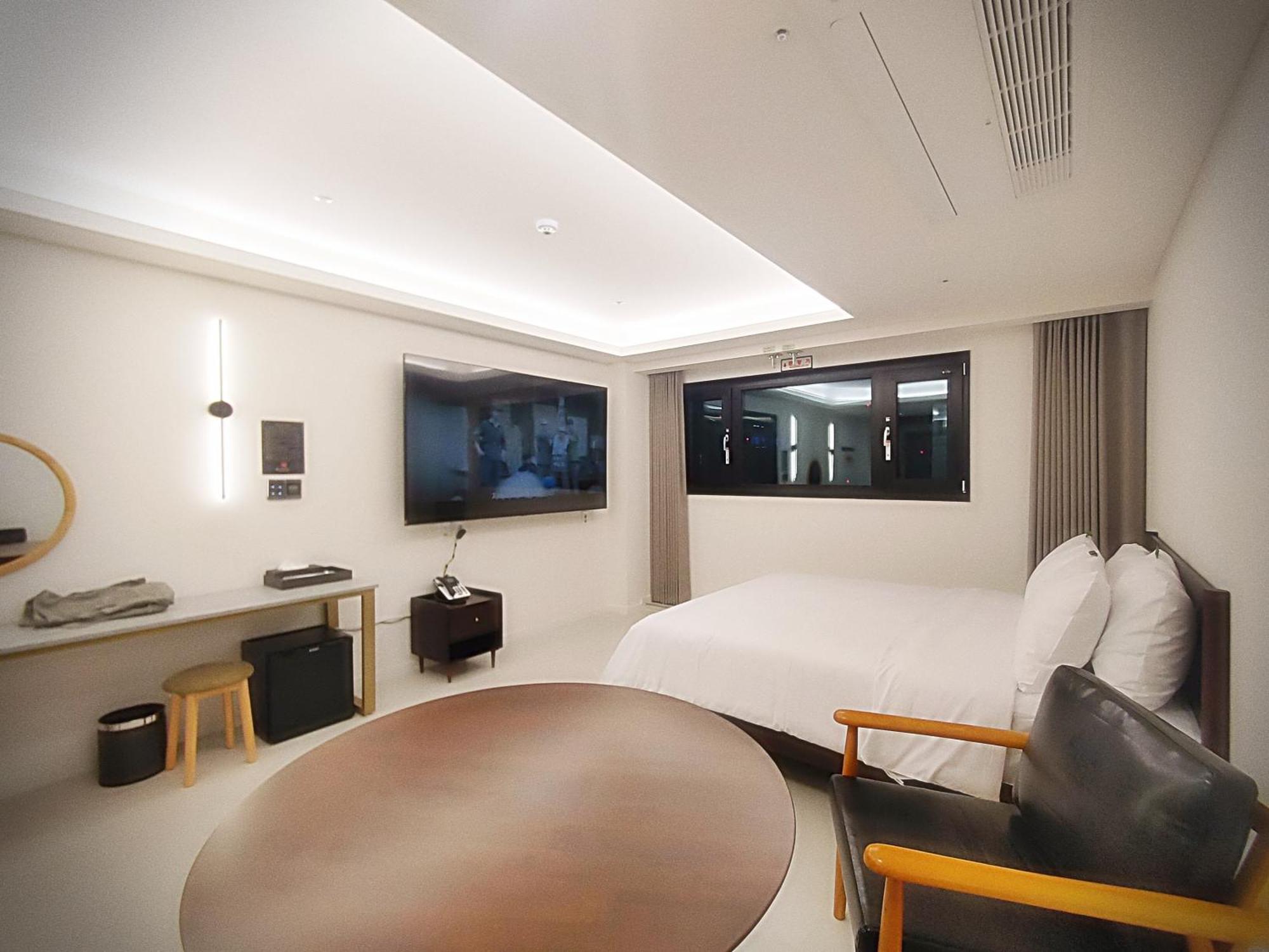 Bluebird Hotel Incheon Exterior photo