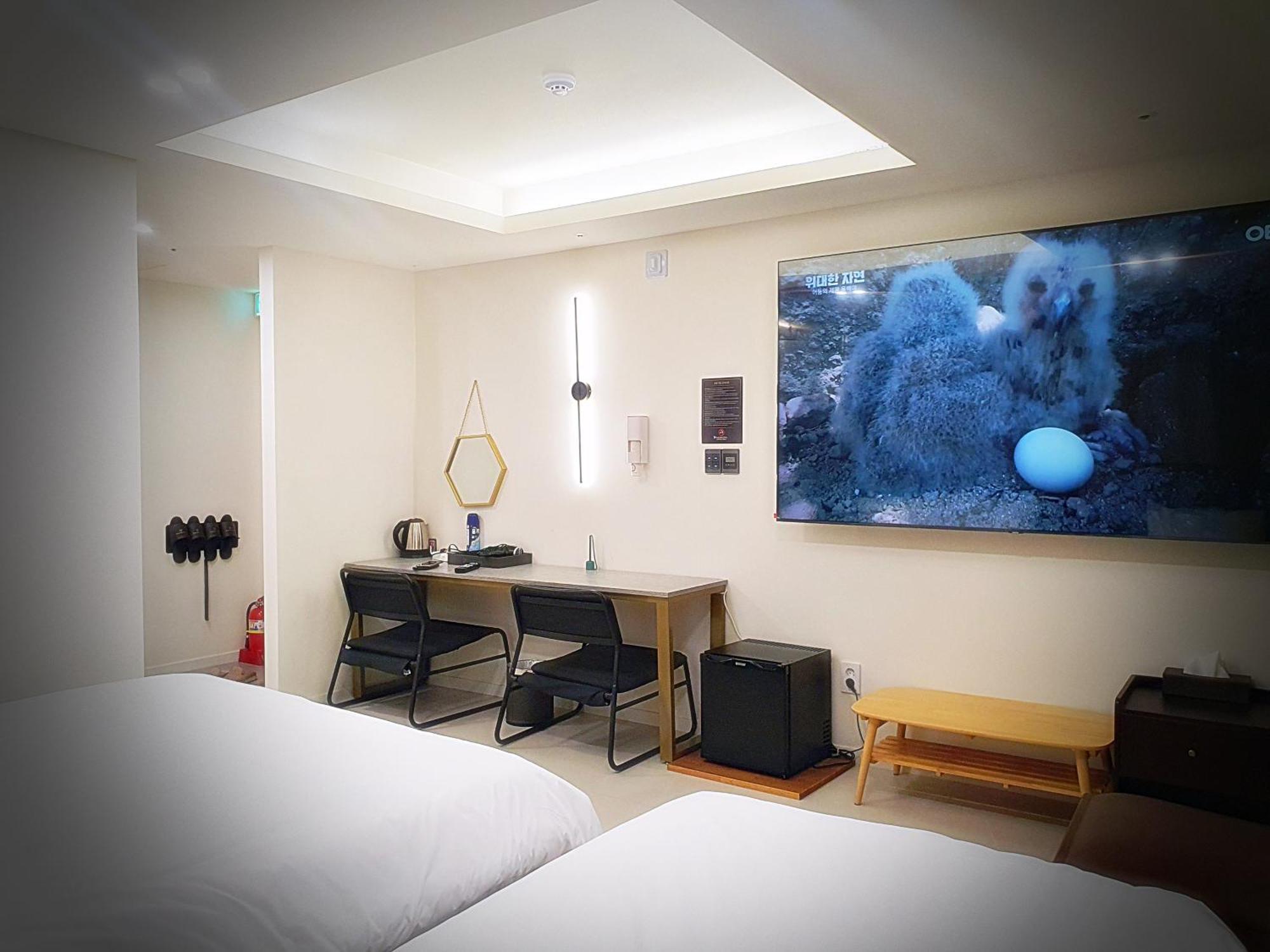 Bluebird Hotel Incheon Exterior photo